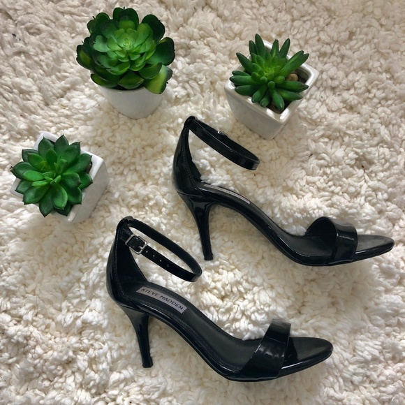Steve Madden Black Patent Leather Sillly Heels - Picture 5 of 5